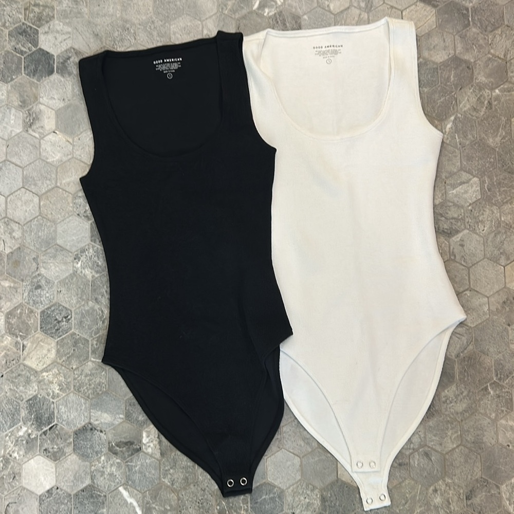 Good American - 2 - scoop neck bodysuits
